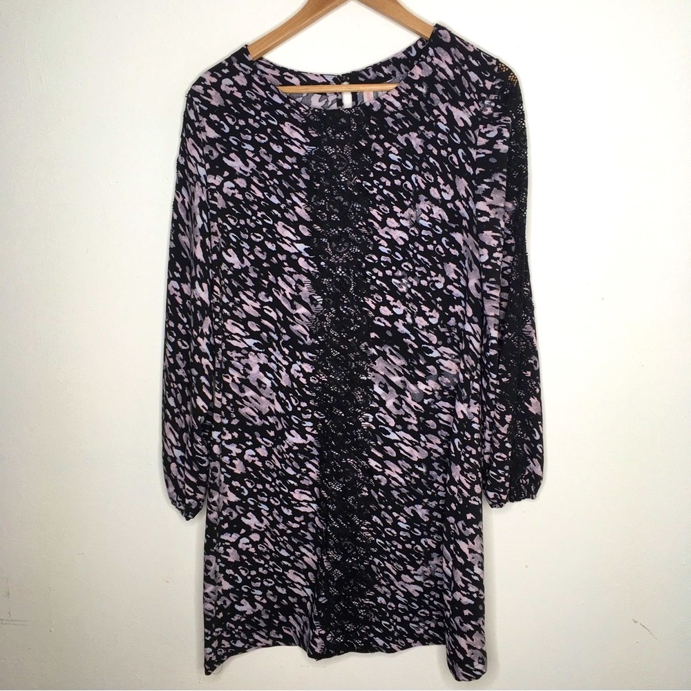 Xhilaration Black, Pink And White Long-Sleeve Top L/G